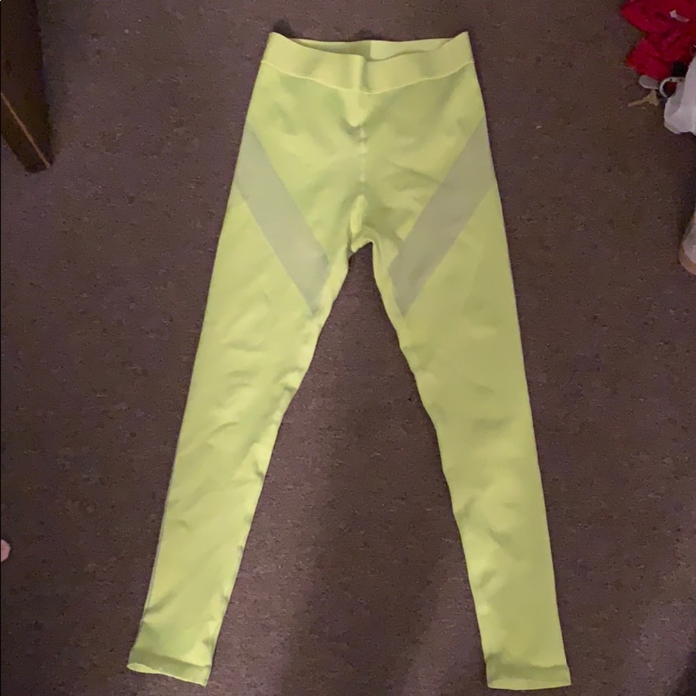 Fabletics exercise leggings